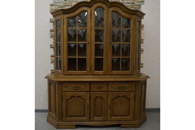 WITRYNA Z KOMODĄ DĘBOWA PODŚWIETLANA SZER. 185 CM