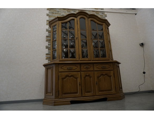 WITRYNA Z KOMODĄ DĘBOWA PODŚWIETLANA SZER. 185 CM