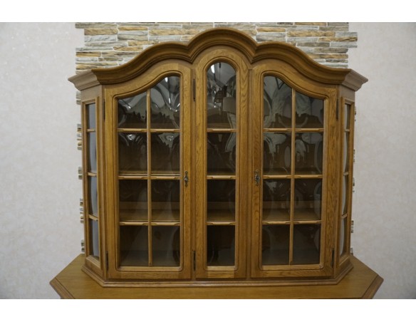 WITRYNA Z KOMODĄ DĘBOWA PODŚWIETLANA SZER. 185 CM