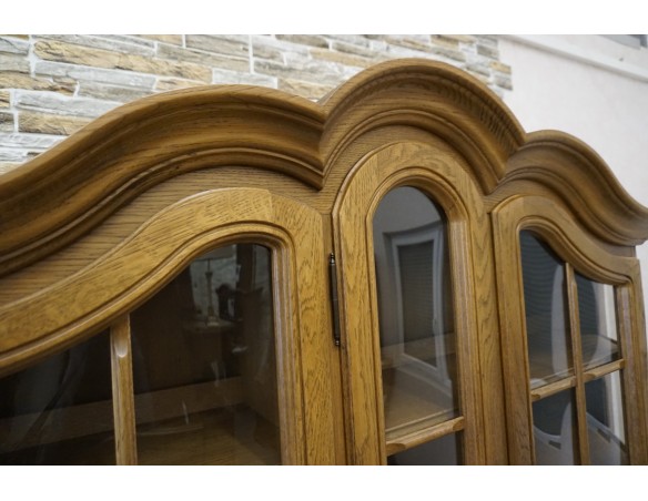 WITRYNA Z KOMODĄ DĘBOWA PODŚWIETLANA SZER. 185 CM