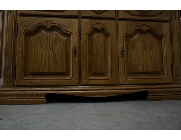 WITRYNA Z KOMODĄ DĘBOWA PODŚWIETLANA SZER. 185 CM