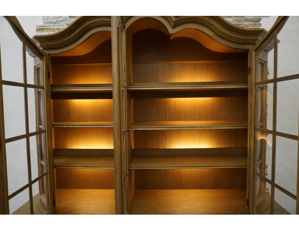 WITRYNA Z KOMODĄ DĘBOWA PODŚWIETLANA SZER. 185 CM