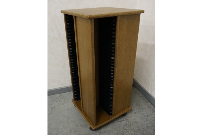 STOJAK DĘBOWY NA PŁYTY CD , DVD SZER. 35x35 CM