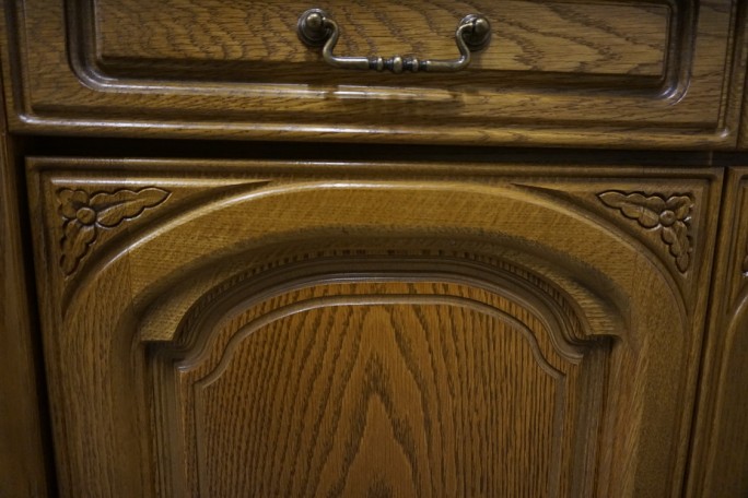 KOMODA DĘBOWA 3 DRZWIOWA SZER. 162 CM