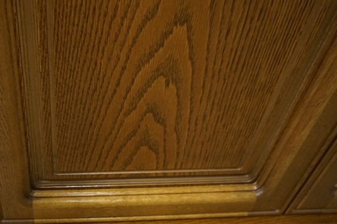 KOMODA DĘBOWA 3 DRZWIOWA SZER. 162 CM