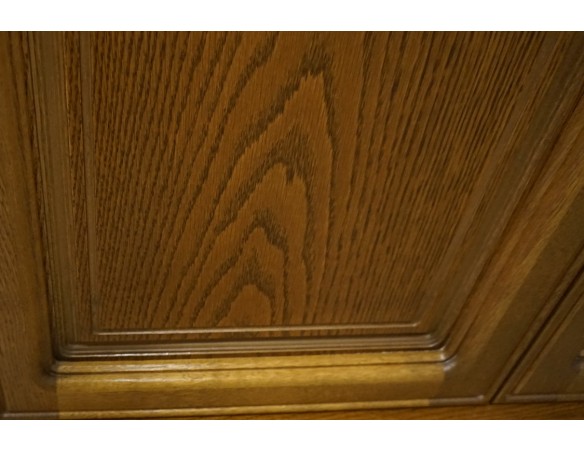 KOMODA DĘBOWA 3 DRZWIOWA SZER. 162 CM