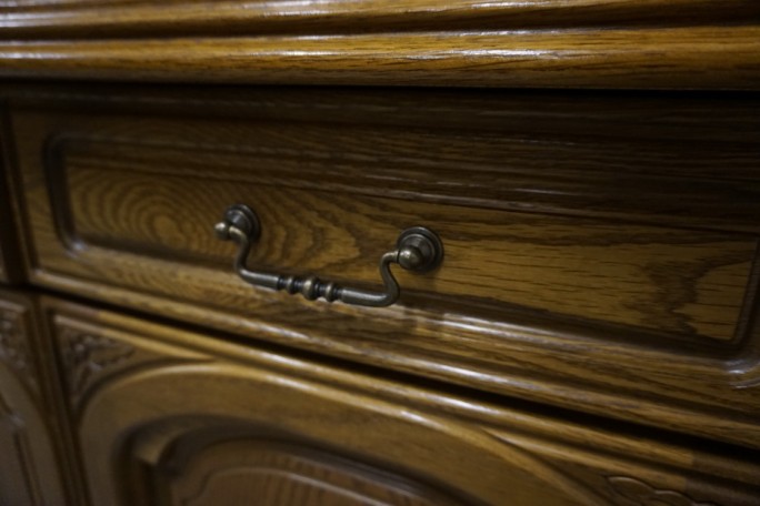 KOMODA DĘBOWA 3 DRZWIOWA SZER. 162 CM