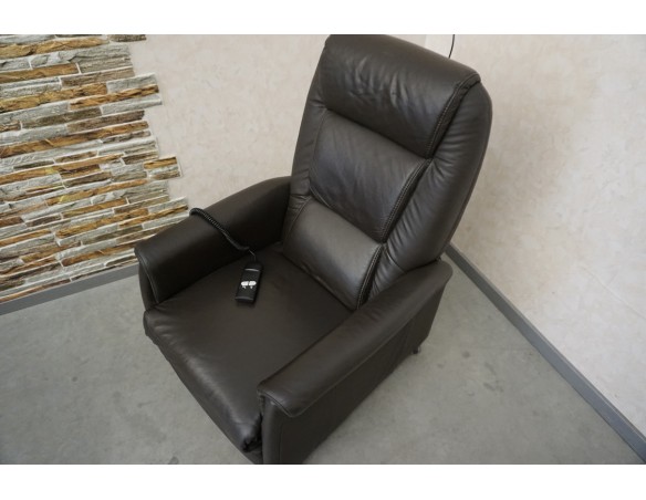 FOTEL ELEKTRYCZNY NA PILOTA SKÓRA NATURALNA FUNKCJA POMOCY WSTAWANIA