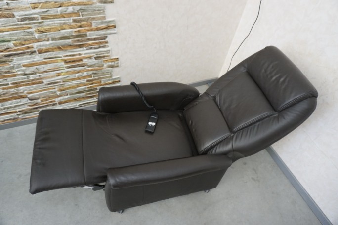 FOTEL ELEKTRYCZNY NA PILOTA SKÓRA NATURALNA...