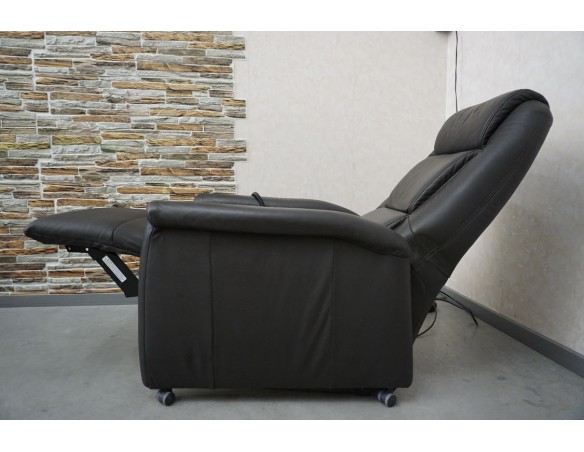 FOTEL ELEKTRYCZNY NA PILOTA SKÓRA NATURALNA FUNKCJA POMOCY WSTAWANIA