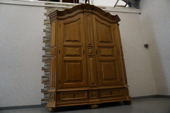 SZAFA DĘBOWA DWUDRZWIOWA SZER. 165 CM