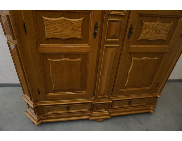 SZAFA DĘBOWA DWUDRZWIOWA SZER. 165 CM