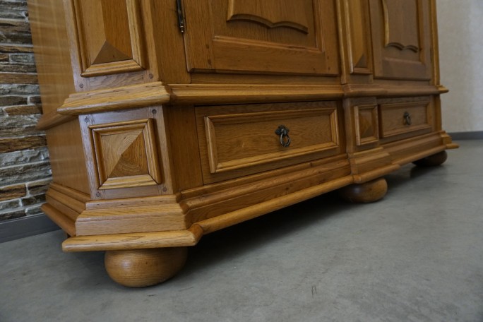 SZAFA DĘBOWA DWUDRZWIOWA SZER. 165 CM