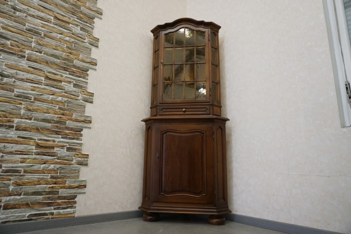 WITRYNA NAROŻNA ORZECHOWA 56/56 CM