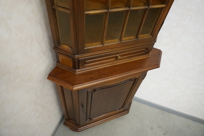 WITRYNA NAROŻNA ORZECHOWA 56/56 CM