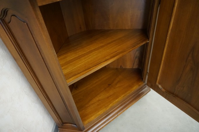 WITRYNA NAROŻNA ORZECHOWA 56/56 CM