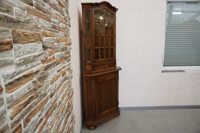 WITRYNA NAROŻNA ORZECHOWA 56/56 CM