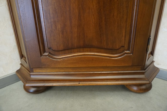 WITRYNA NAROŻNA ORZECHOWA 56/56 CM