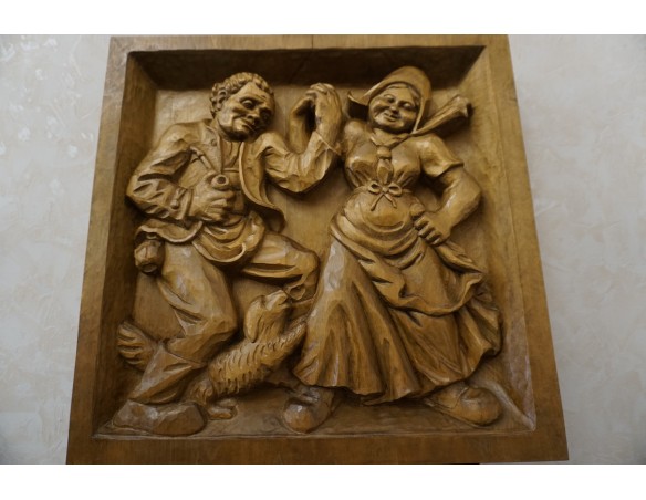 OBRAZ DĘBOWY RZEŹBIONY Z LITEGO DĘBU  48cm x 48 cm