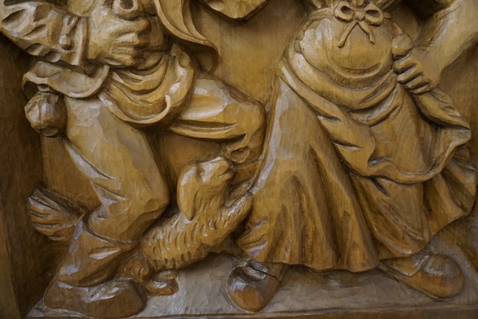 OBRAZ DĘBOWY RZEŹBIONY Z LITEGO DĘBU  48cm x 48 cm