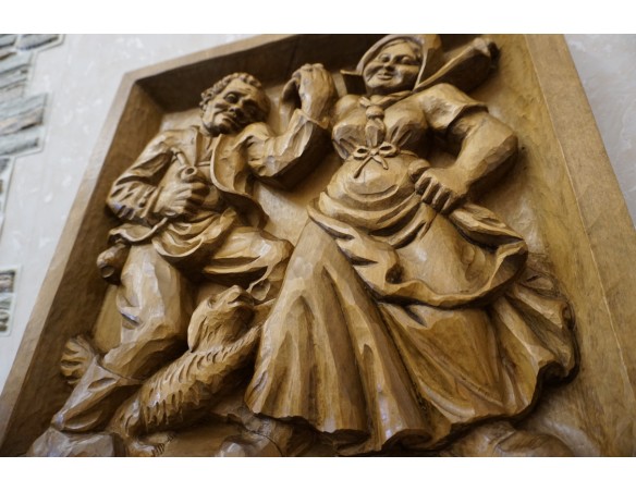 OBRAZ DĘBOWY RZEŹBIONY Z LITEGO DĘBU  48cm x 48 cm