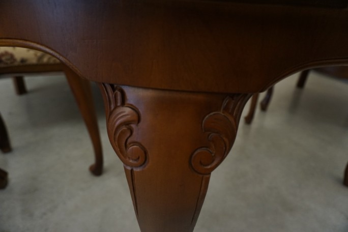 ZESTAW CHIPPENDALE SOFA 2 OS. + 2 FOTELE + ŁAWA...