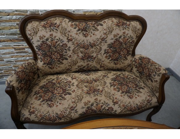 ZESTAW CHIPPENDALE SOFA 2 OS. + 2 FOTELE + ŁAWA Z RAFIĄ