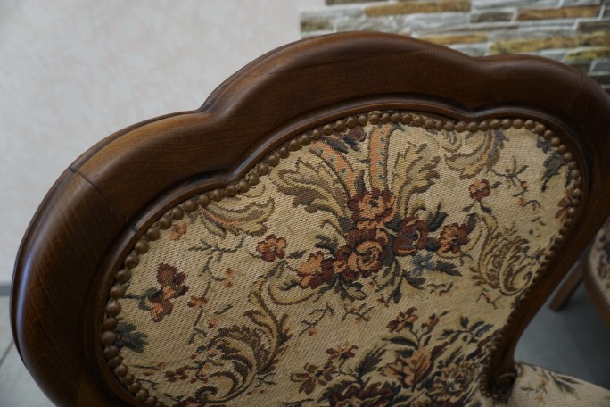 ZESTAW CHIPPENDALE SOFA 2 OS. + 2 FOTELE + ŁAWA...