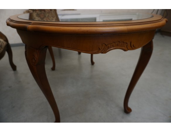 ZESTAW CHIPPENDALE SOFA 2 OS. + 2 FOTELE + ŁAWA Z RAFIĄ