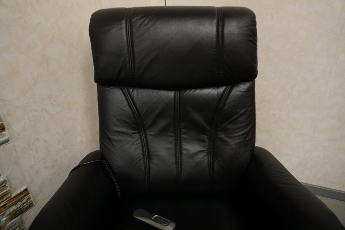 FOTEL ELEKTRYCZNY NA PILOTA + FUNKCJA POMOCY...