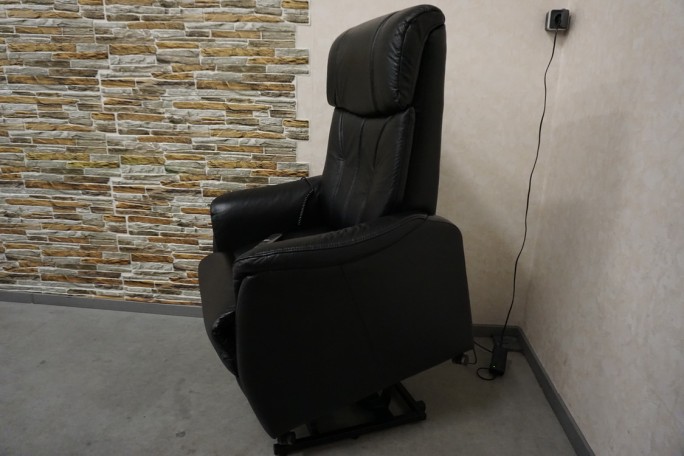 FOTEL ELEKTRYCZNY NA PILOTA + FUNKCJA POMOCY...