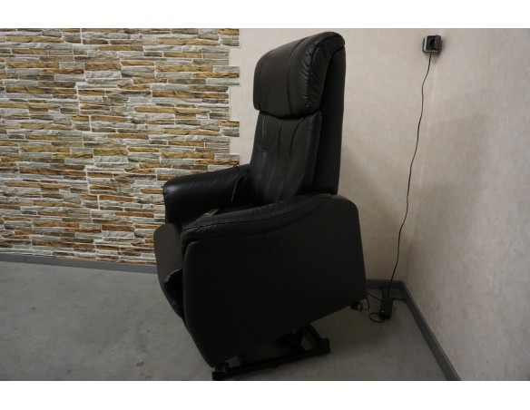 FOTEL ELEKTRYCZNY NA PILOTA + FUNKCJA POMOCY WSTAWANIA 3W1