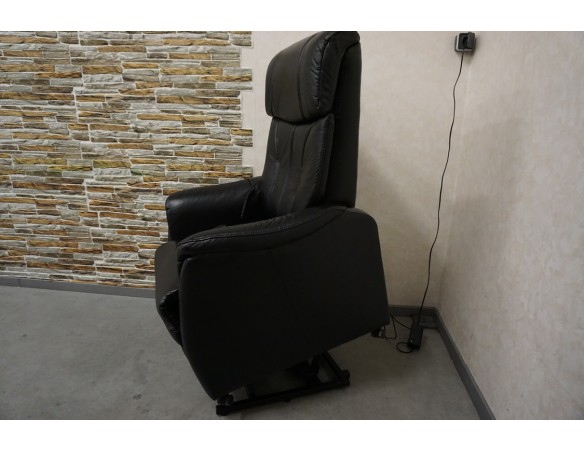 FOTEL ELEKTRYCZNY NA PILOTA + FUNKCJA POMOCY WSTAWANIA 3W1