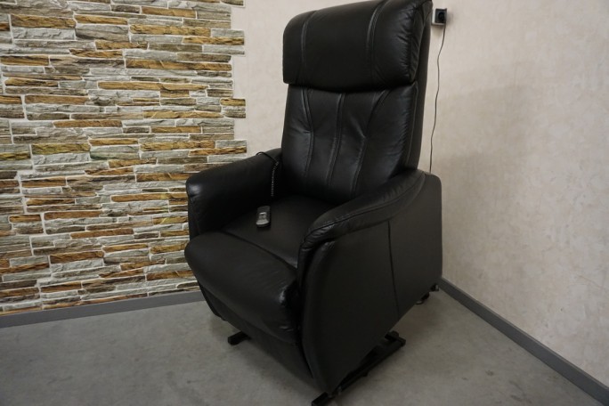 FOTEL ELEKTRYCZNY NA PILOTA + FUNKCJA POMOCY...