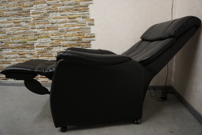 FOTEL ELEKTRYCZNY NA PILOTA + FUNKCJA POMOCY...