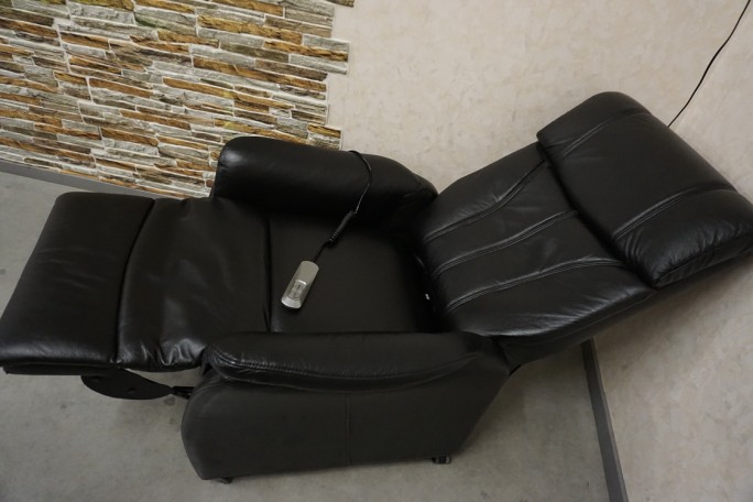 FOTEL ELEKTRYCZNY NA PILOTA + FUNKCJA POMOCY...