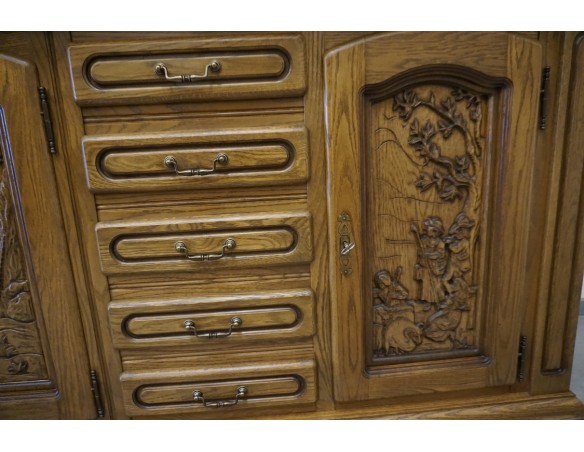 KOMODA DĘBOWA WYSOKA MYŚLIWSKI MOTYW 3 DRZWIOWA SZER. 220 CM