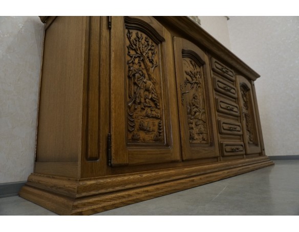 KOMODA DĘBOWA WYSOKA MYŚLIWSKI MOTYW 3 DRZWIOWA SZER. 220 CM