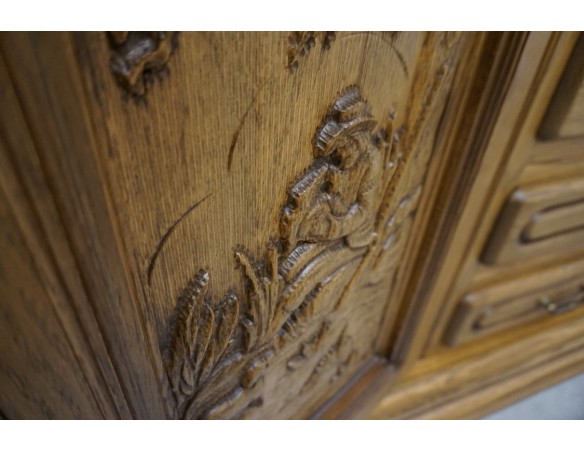 KOMODA DĘBOWA WYSOKA MYŚLIWSKI MOTYW 3 DRZWIOWA SZER. 220 CM