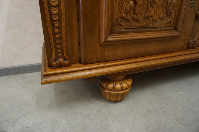 KOMODA DĘBOWA MOTYW MYŚLIWSKI RZEŹBIONA 3...