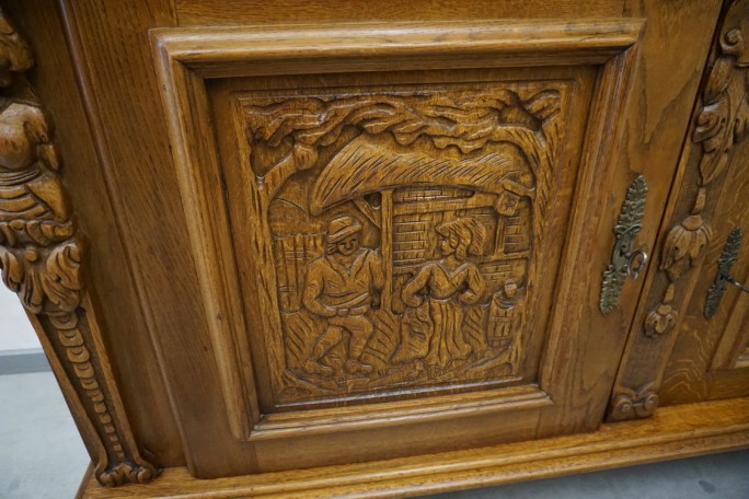 KOMODA DĘBOWA MOTYW MYŚLIWSKI RZEŹBIONA 3...