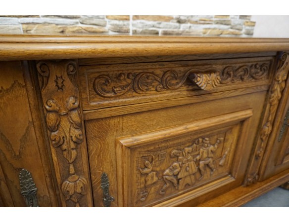 KOMODA DĘBOWA MOTYW MYŚLIWSKI RZEŹBIONA 3 DRZWIOWA SZER. 245 CM