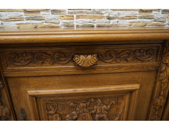 KOMODA DĘBOWA MOTYW MYŚLIWSKI RZEŹBIONA 3 DRZWIOWA SZER. 245 CM