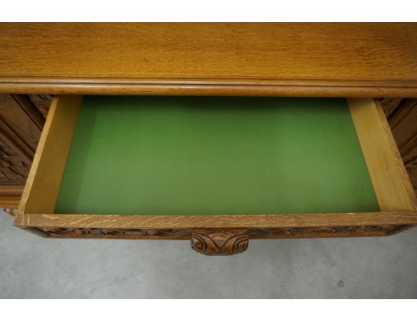 KOMODA DĘBOWA MOTYW MYŚLIWSKI RZEŹBIONA 3 DRZWIOWA SZER. 245 CM