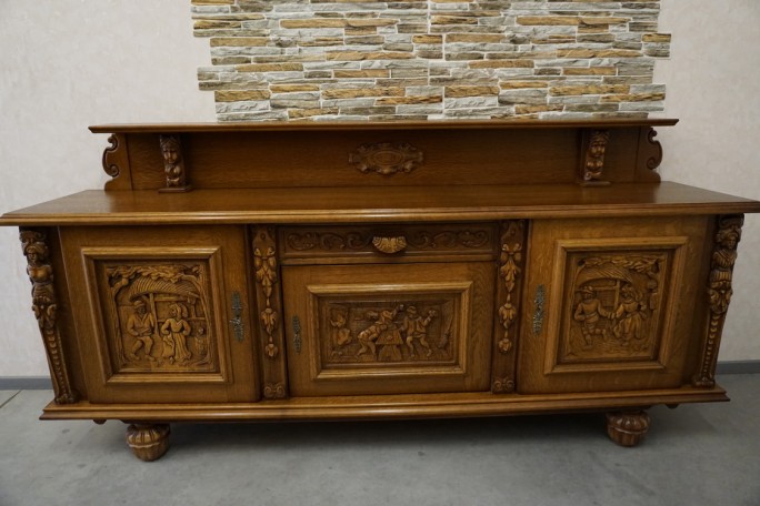 KOMODA DĘBOWA RZĘŹBIONA Z NADSTAWKĄ SZER. 245 CM