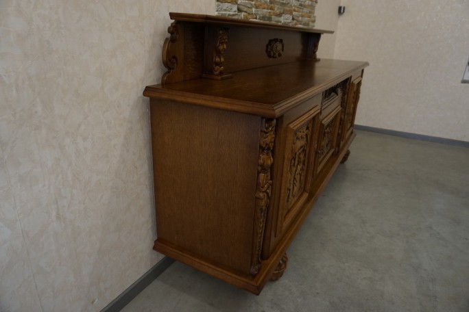 KOMODA DĘBOWA RZĘŹBIONA Z NADSTAWKĄ SZER. 245 CM