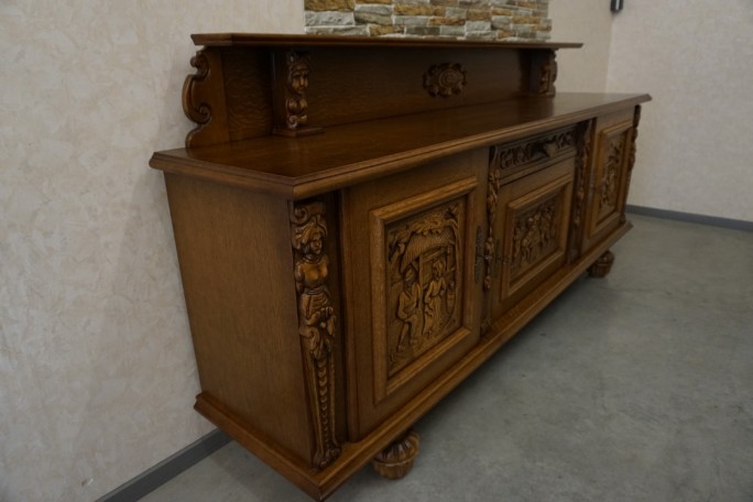 KOMODA DĘBOWA RZĘŹBIONA Z NADSTAWKĄ SZER. 245 CM