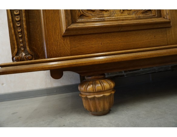 KOMODA DĘBOWA RZĘŹBIONA Z NADSTAWKĄ SZER. 245 CM