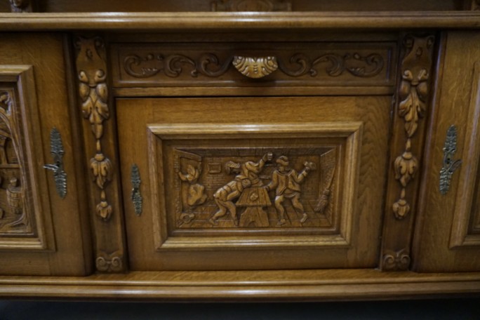 KOMODA DĘBOWA RZĘŹBIONA Z NADSTAWKĄ SZER. 245 CM