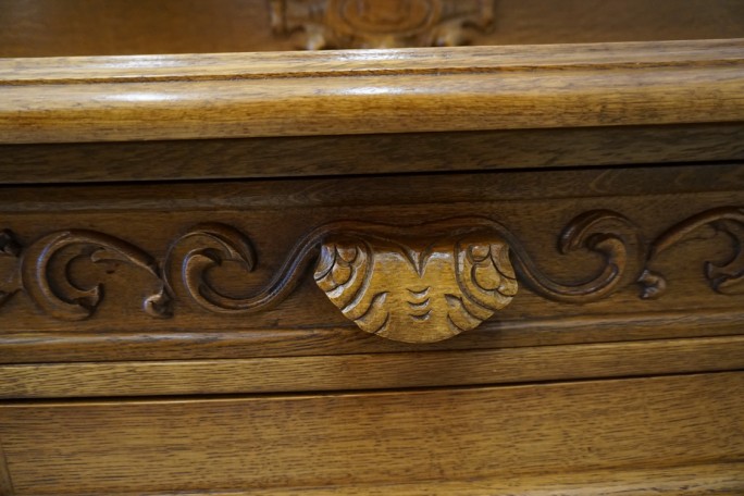 KOMODA DĘBOWA RZĘŹBIONA Z NADSTAWKĄ SZER. 245 CM